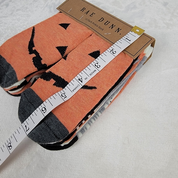 Rae Dunn 10 Pack Ankle Socks Halloween Theme Kids size M/L - Picture 6 of 9